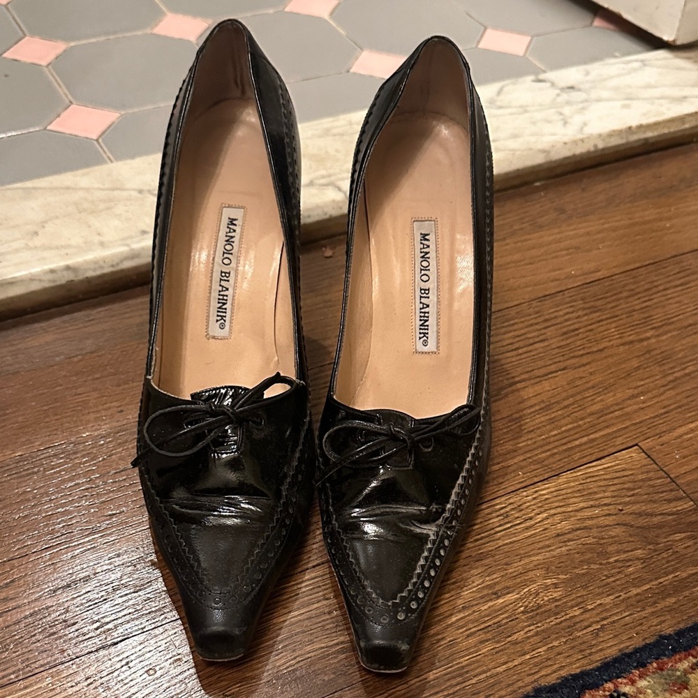 Manolo Blahnik Black Patent Leather Heels